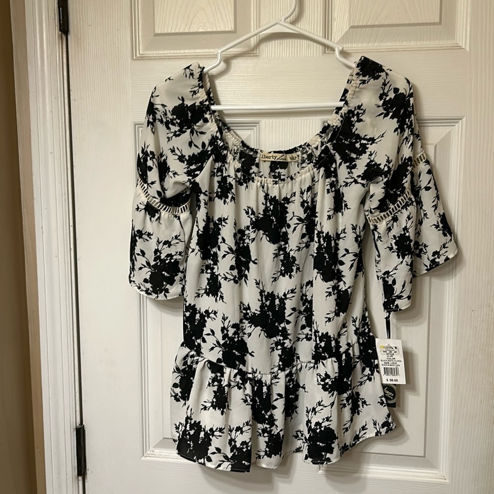 Black and White Floral Juniors Blouse